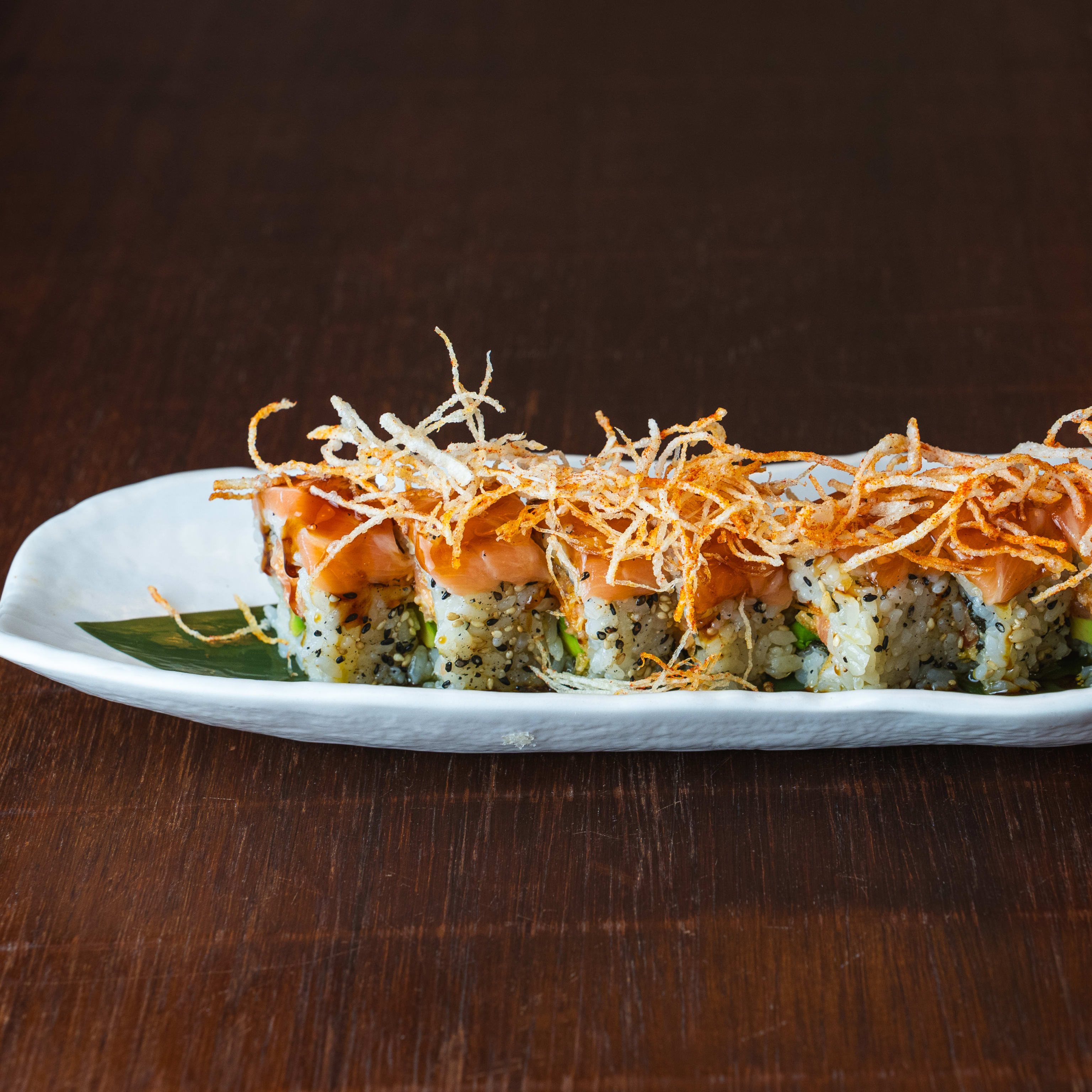 SPICY SALMON ROLL