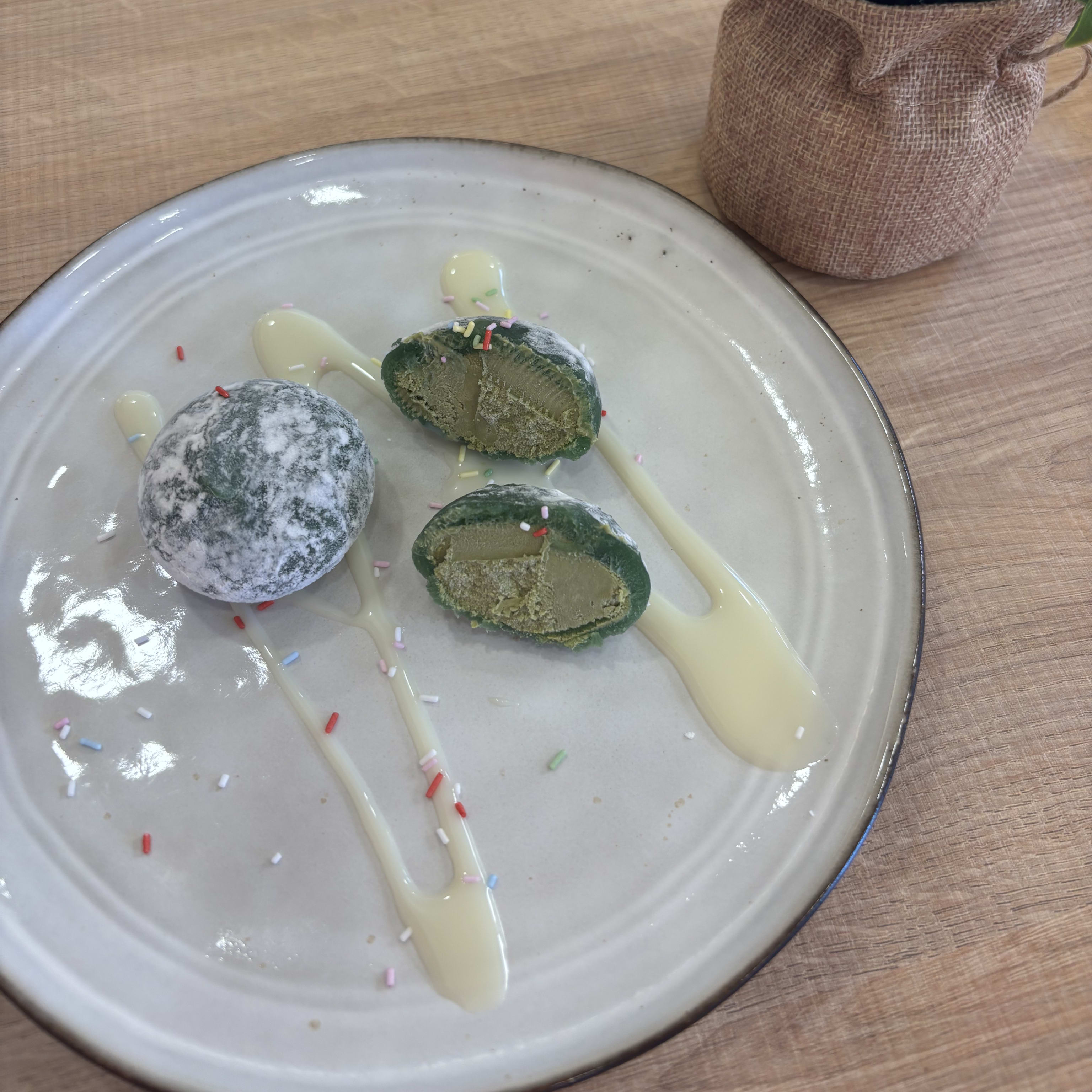 Mochi de Té matcha congelado