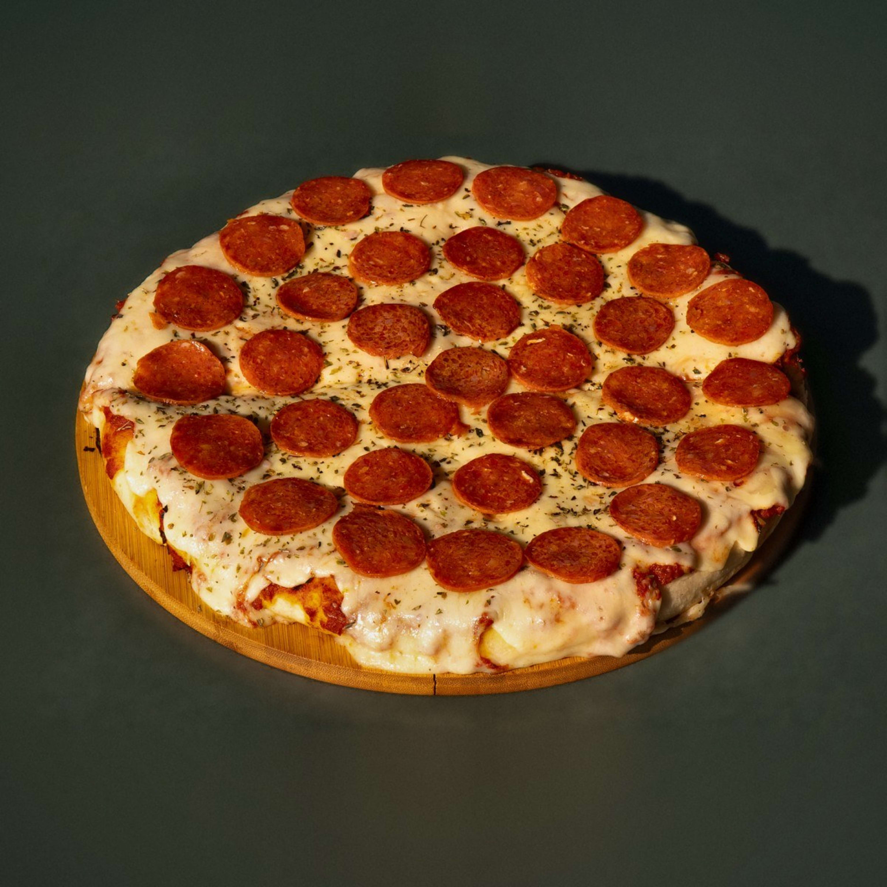 Pizza pepperoni familiar