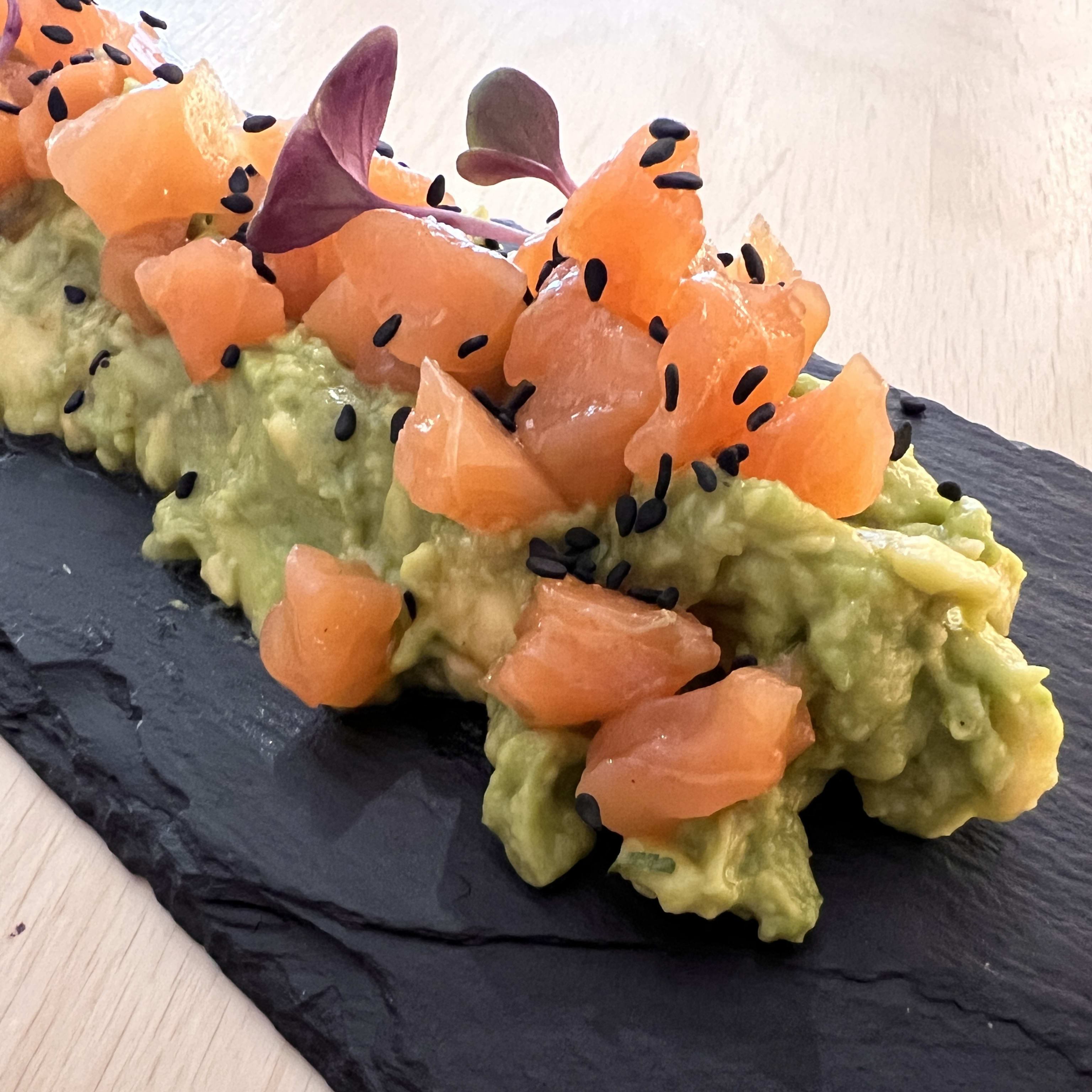 Ración de Tartar de salmón