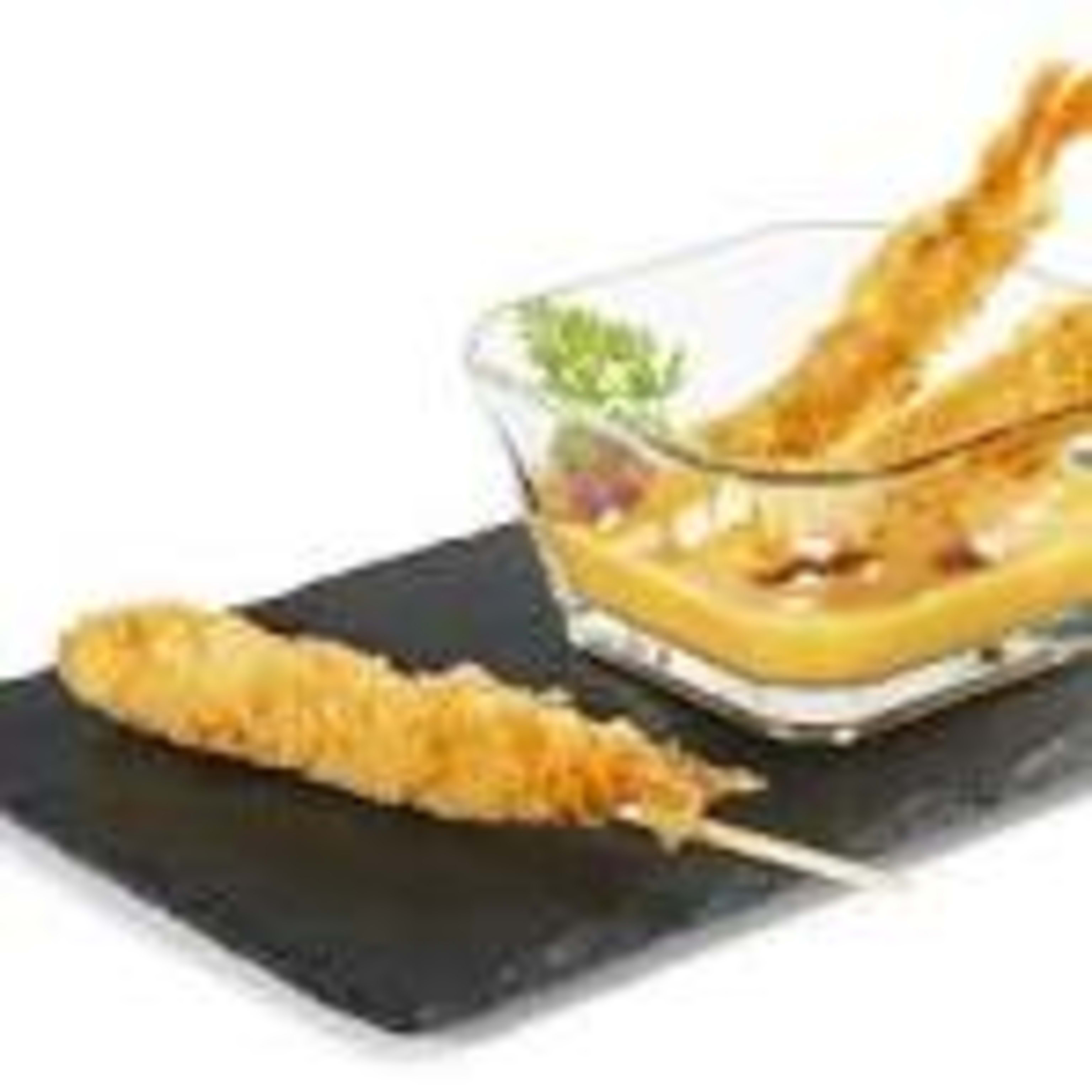 Langostino torpedo con salsa curry y mango 3 unidades