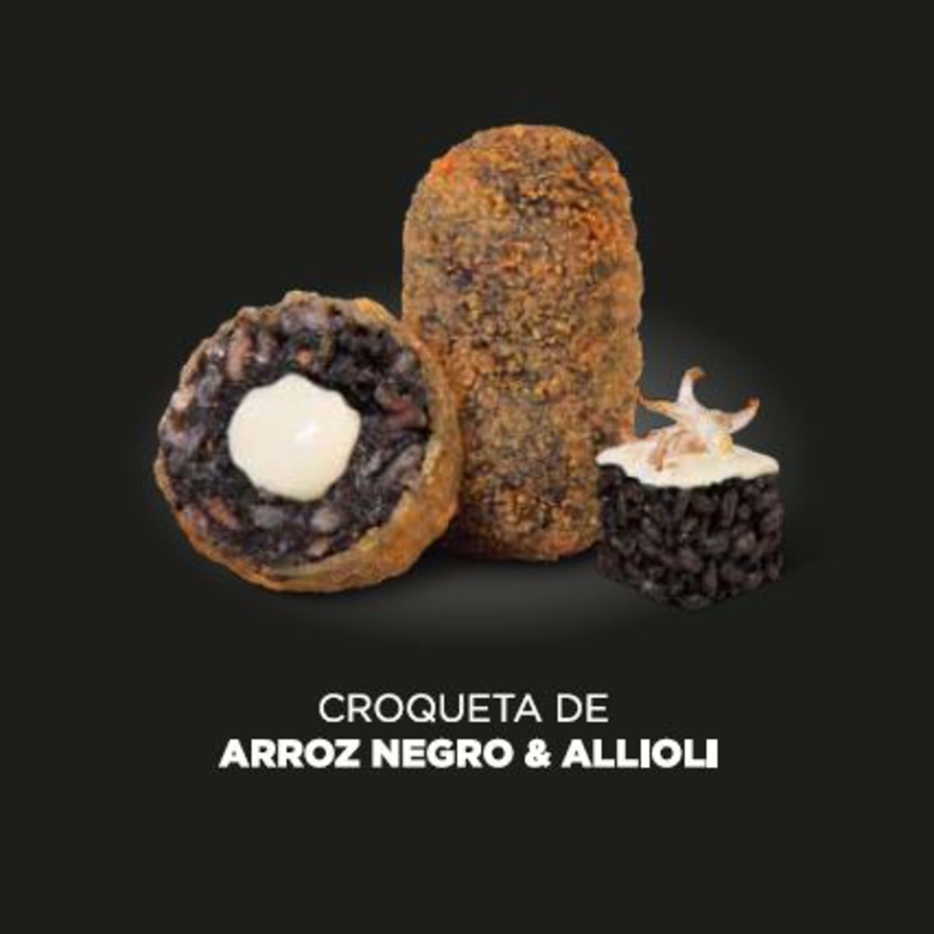 Croqueta de arroz negro y alioli
