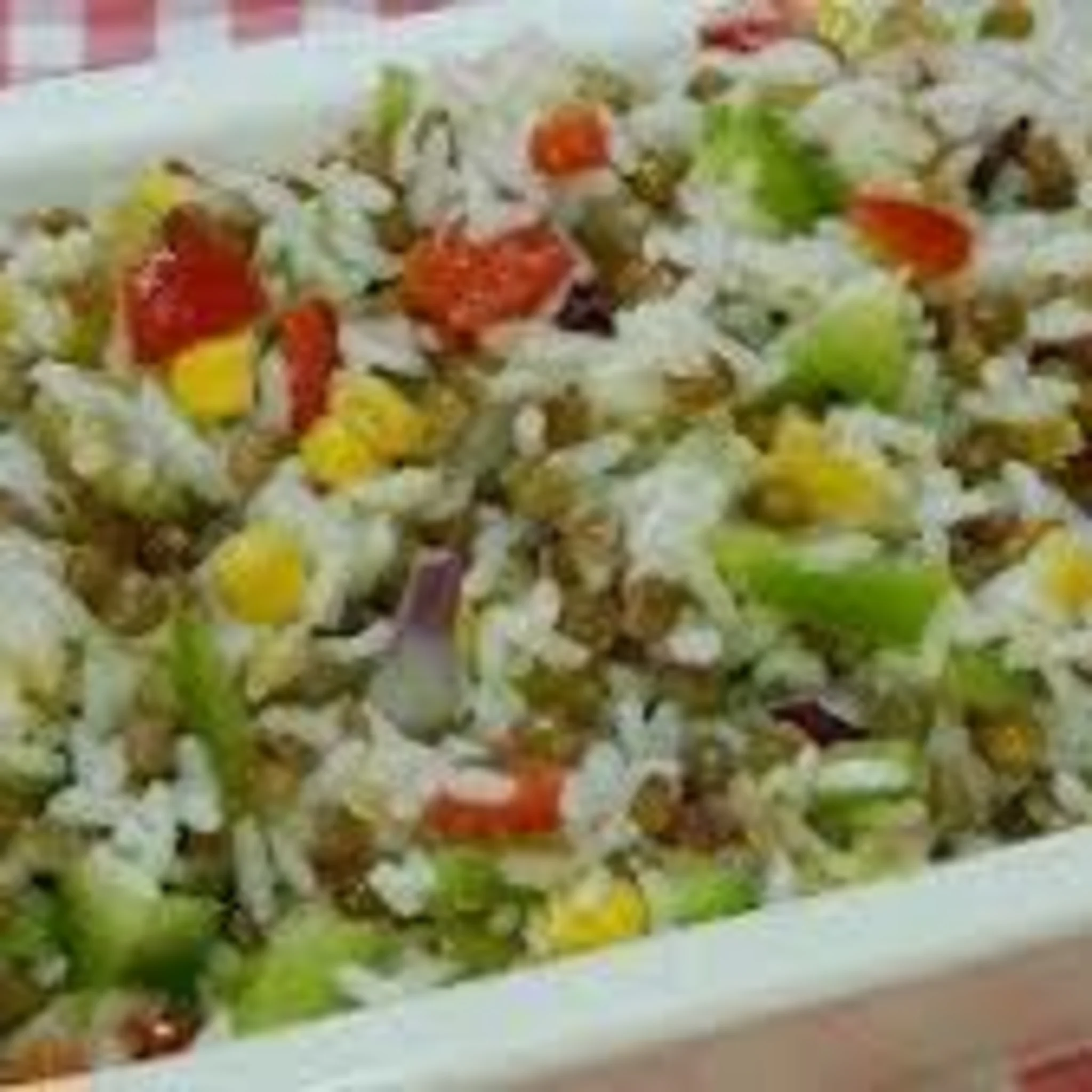 Arroz eta barazki entsalada "oilaskorik gabe"