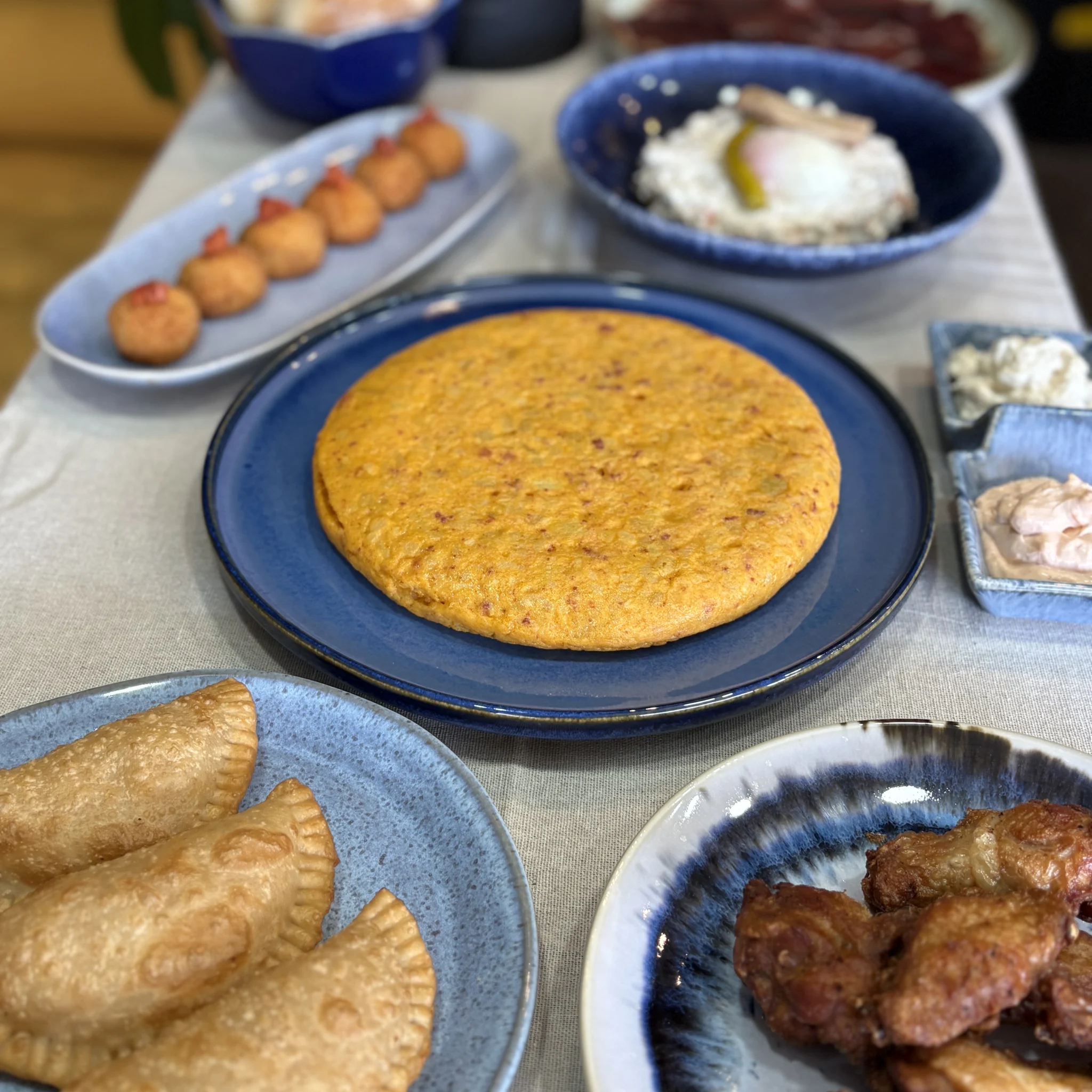 Combo Degustación 2 Personas (2 Tortillas Individuales + 1 acompañante)