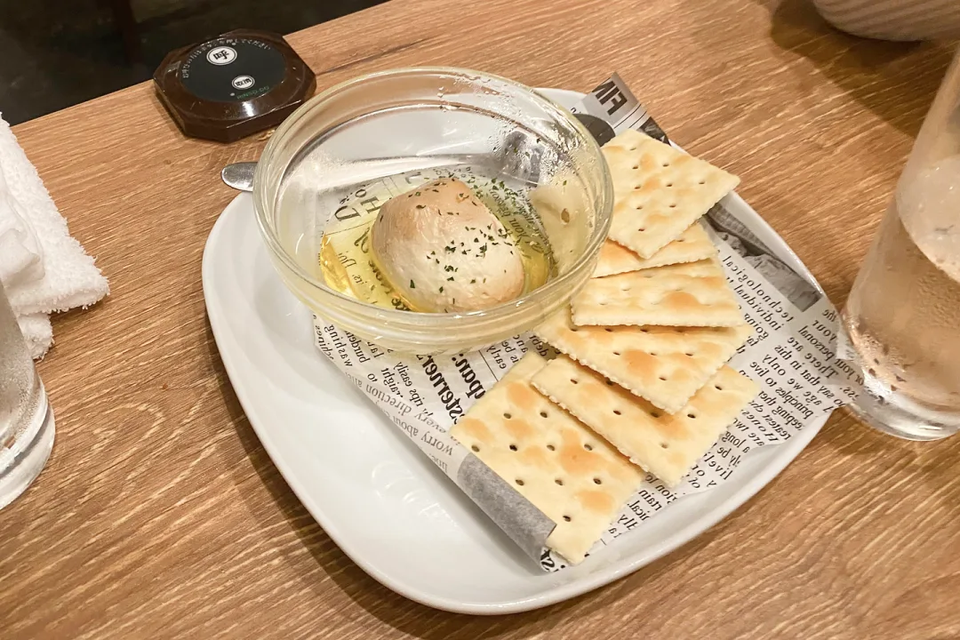 箸休め的な感じで、クラッカーとクリームチーズ凄い食べてたと思う。