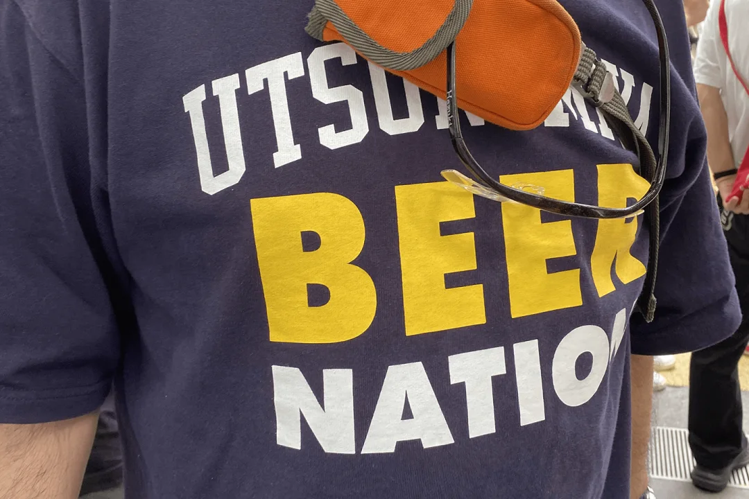 ビール祭りの会場にはぴったりのBEER Tシャツ