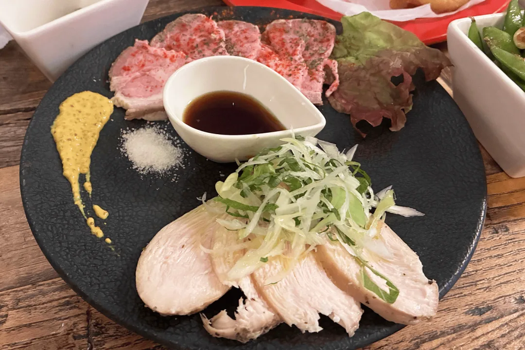 お肉の盛り合わせも美味しかった