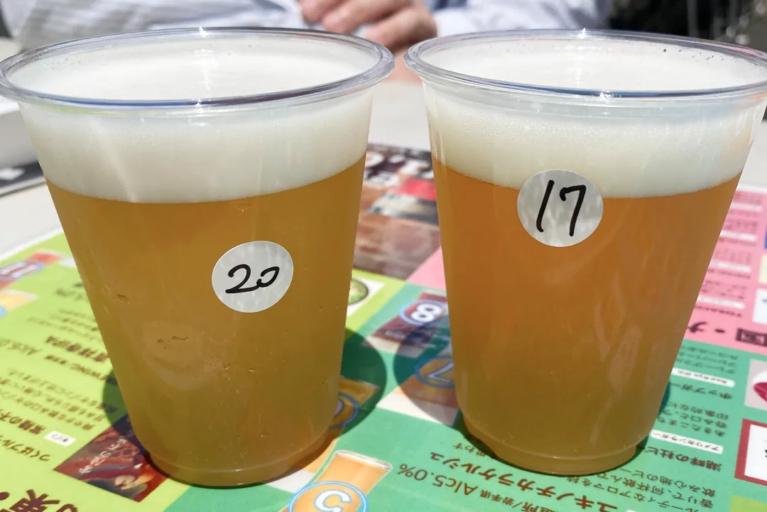 最初の飲み比べ。ゆずはすっきりして美味しかった。
