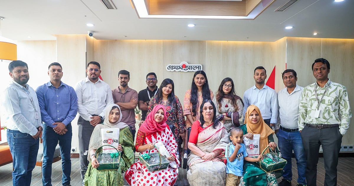 তিন নারী পুরস্কৃত হলেন নিজেদের সংগ্রাম ও সাফল্যের গল্প লিখে
