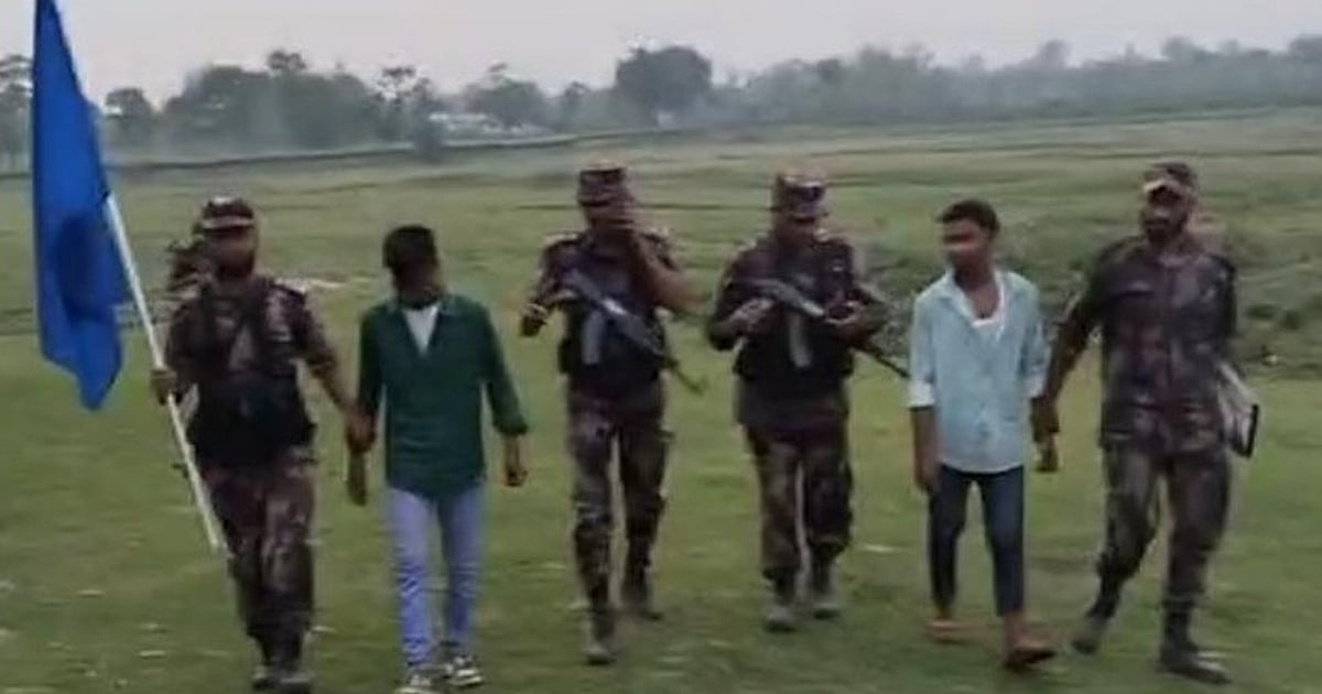 পঞ্চগড় সীমান্ত থেকে ধরে নিয়ে যাওয়া দুই কিশোরকে ফেরত দিয়েছে বিএসএফ