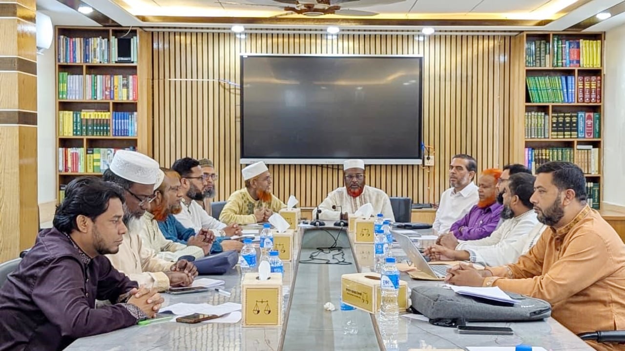জামায়াতের বৈঠকে জুলাই শহীদ পরিবার ও জুলাই যোদ্ধা সমাবেশ বাস্তবায়নের পরিকল্পনা