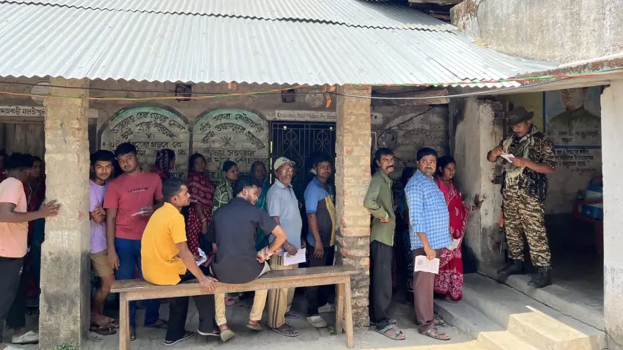 পশ্চিমবঙ্গে ভোট গ্রহণের হার বেড়েছে