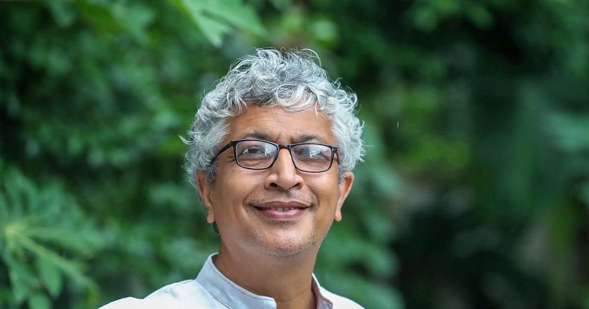 ইউজিসি সদস্য অধ্যাপক তানজীমউদ্দিন খান পদত্যাগ