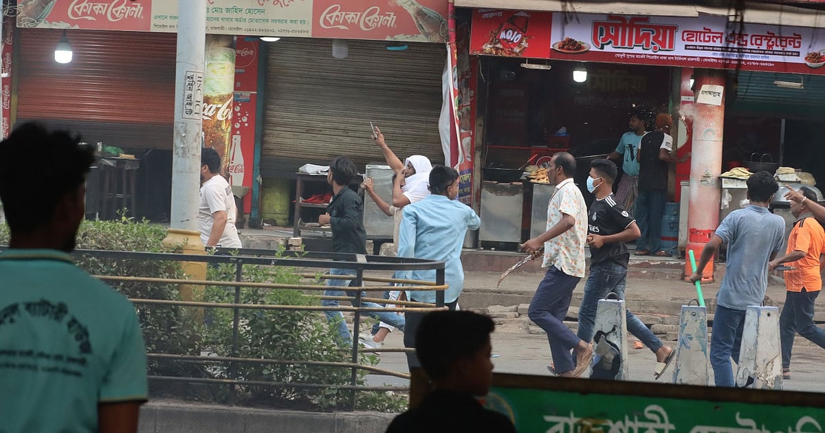 রাজশাহীতে মোটরশ্রমিক ইউনিয়ন কার্যালয় দখলের ঘটনা