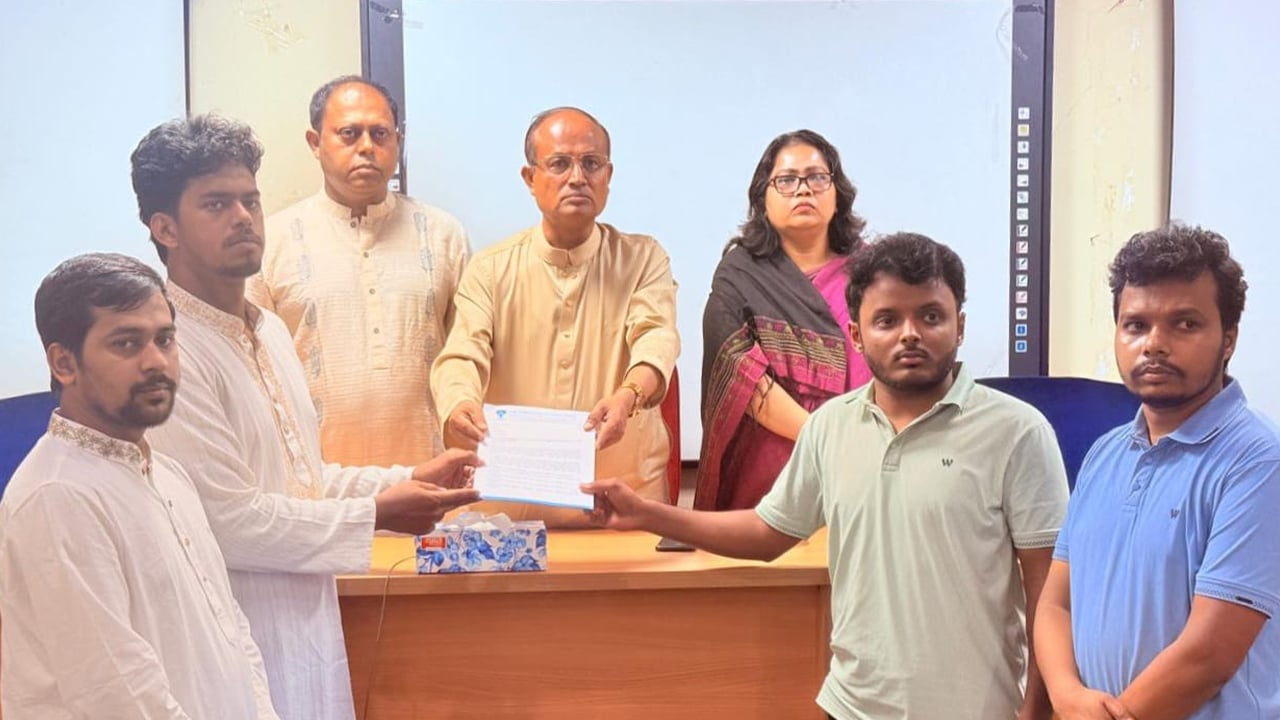 ঢাকা বিশ্ববিদ্যালয়ে হামলাকারীদের বহিষ্কার করা হবে