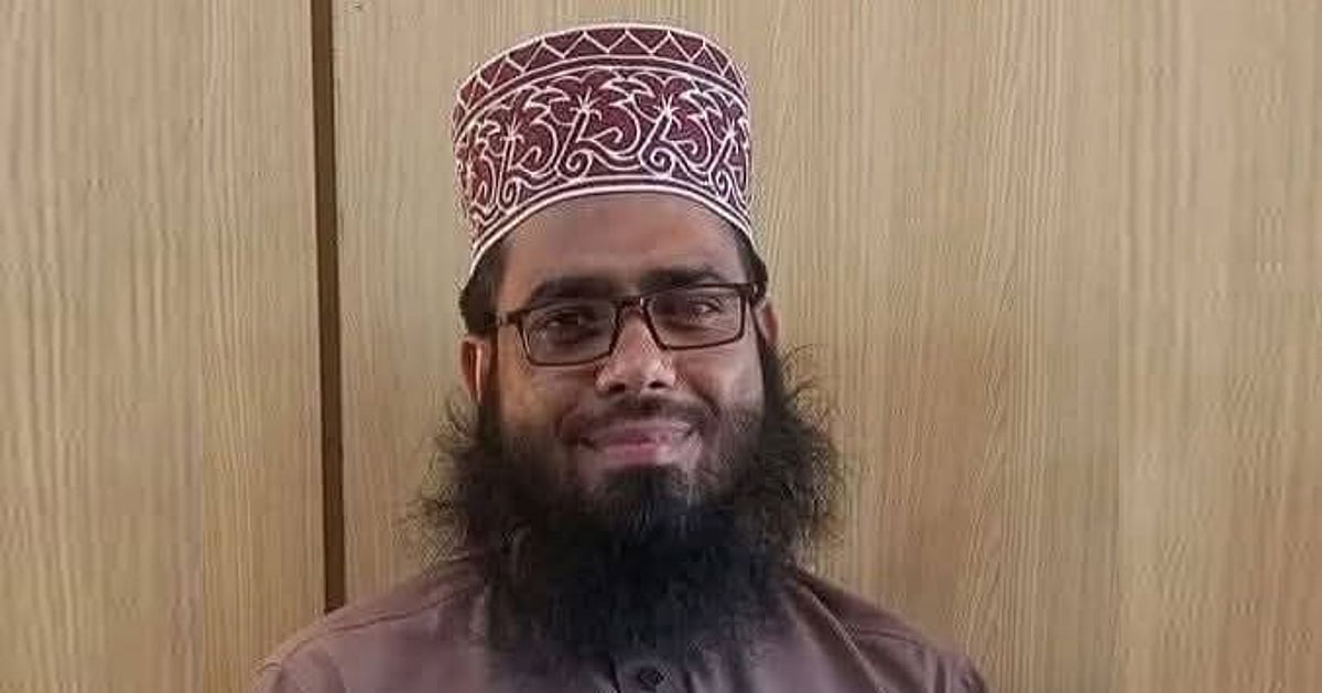 চট্টগ্রামে মাদ্রাসাশিক্ষকের মৃত্যু ঘটে ট্রাকের ধাক্কায়