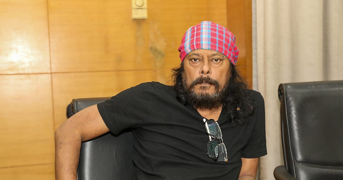 জেমসের দেড় ঘণ্টা মেরিল-প্রথম আলো পুরস্কারের আয়োজনে