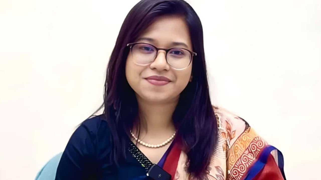মনিরা শারমিন আপিলে ইসিতে যাচ্ছেন
