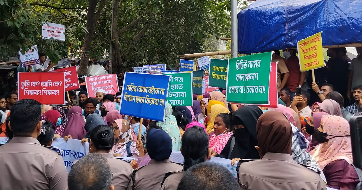 শিক্ষামন্ত্রীর সঙ্গে আলোচনা করতে গেল সুপারিশপ্রাপ্ত সহকারী শিক্ষকদের প্রতিনিধিদল