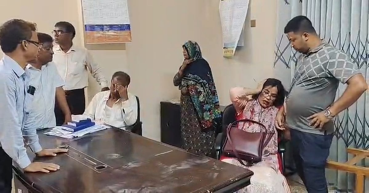 রাজশাহী কলেজে হামলার পর অধ্যক্ষ ও শিক্ষিকার অবস্থা নাজুক
