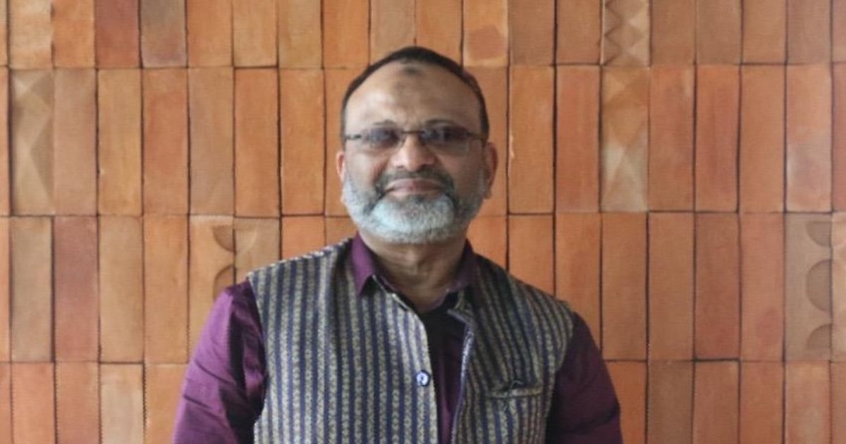 গ্রামীণ বিশ্ববিদ্যালয়ের নতুন পরামর্শক নিয়াজ আহমদ খান