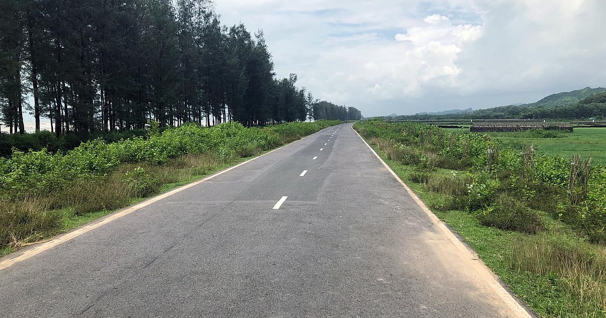 প্রধানমন্ত্রীর নির্দেশে মেরিন ড্রাইভ সড়ক প্রশস্তকরণ প্রকল্প এগিয়ে নেওয়া