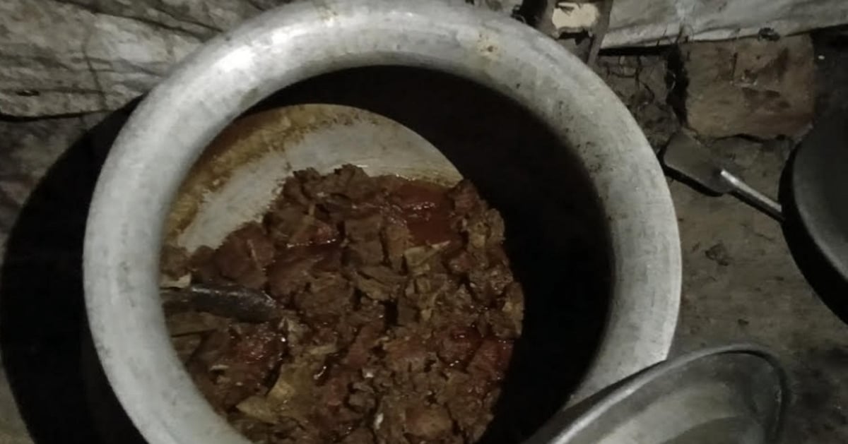 শ্যামনগরে মাছের ঘের থেকে রান্না করা হরিণের মাংস উদ্ধার