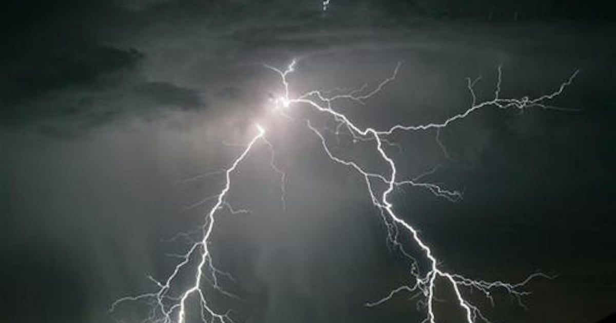 পটুয়াখালীতে বজ্রপাতে চারজনের মৃত্যু