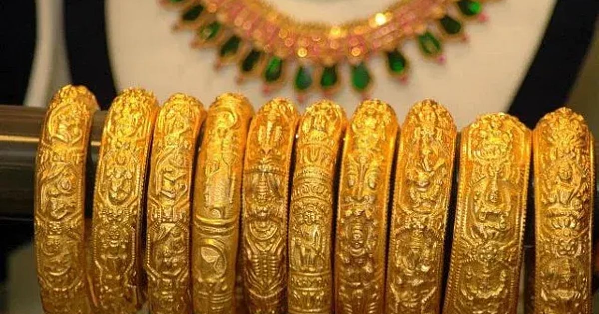 সোনার দাম আবার বেড়ে গেল দেশের বাজারে
