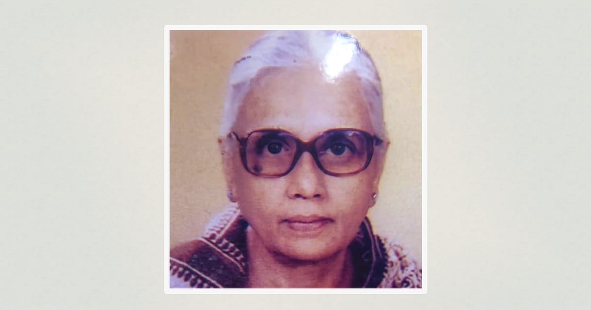 বিশিষ্ট শিক্ষাবিদ নওশাবা খাতুনের ইন্তেকালের পরে পরিবারের সদস্যরা দোয়া চাইছেন