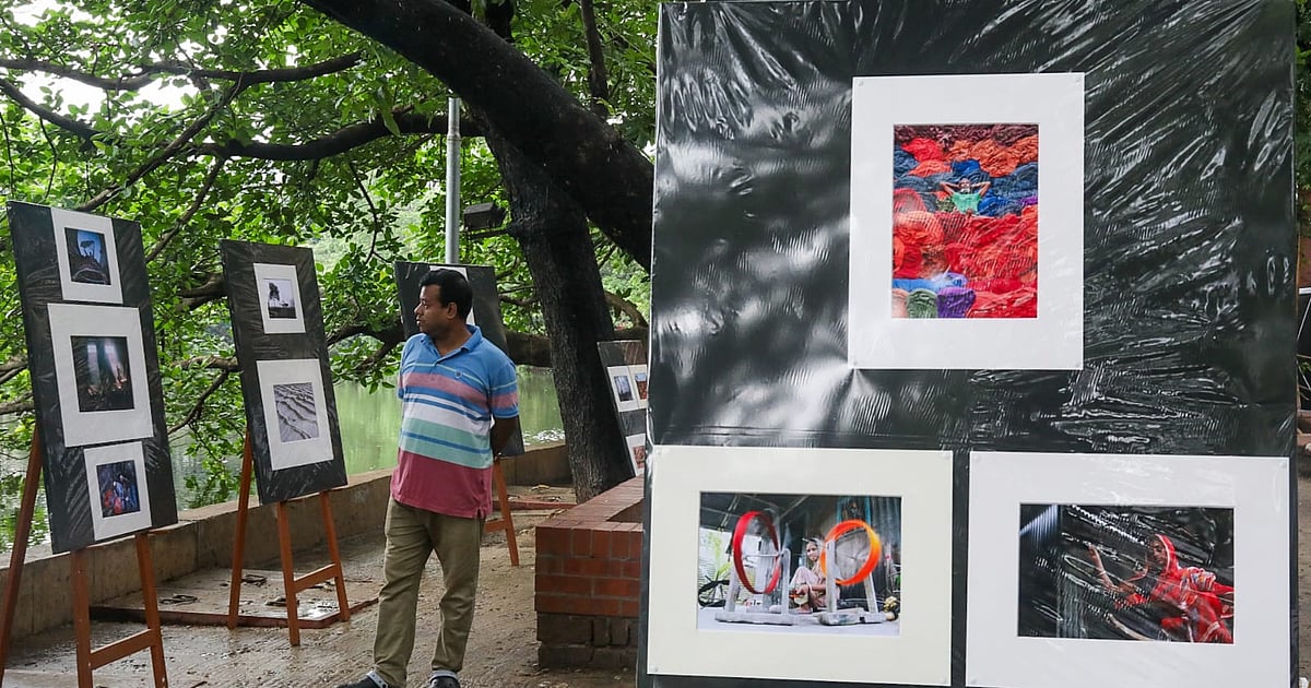 শ্রমিক দিবসে শিল্প প্রদর্শনী অনুষ্ঠিত
