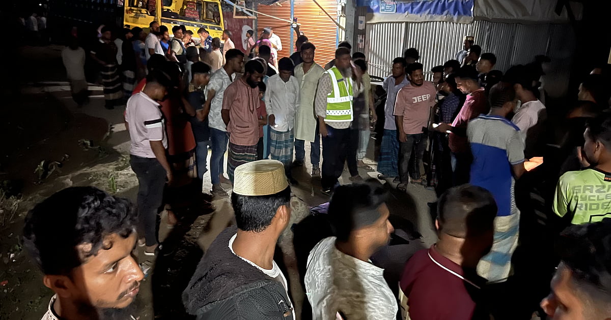 ফরিদপুরে ট্রাকের ধাক্কায় আহত ৭, পরে গণপিটুনিতে চালক নিহত