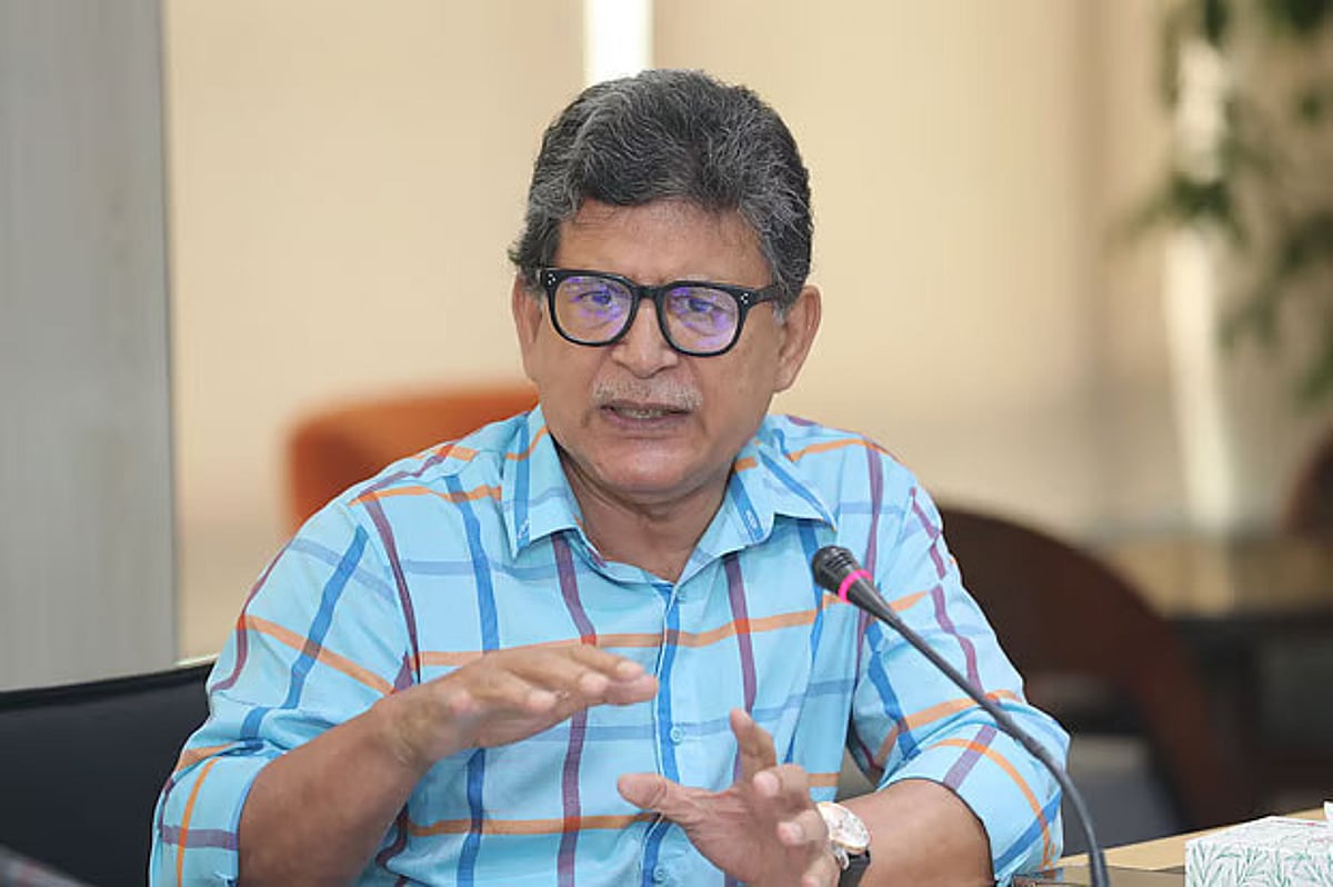 জ্বালানিসংকট সমাধানের জন্য সৌরবিদ্যুৎ উৎপাদন বৃদ্ধির প্রয়োজন