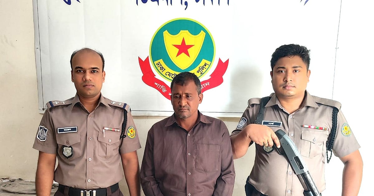 ছদ্মবেশে হজ ক্যাম্পে ঢুকে চুরির ঘটনায় মূল পরিকল্পনাকারী গ্রেপ্তার