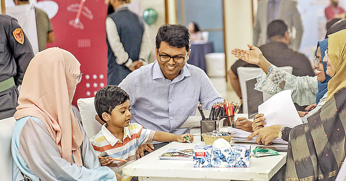ইংলিশ মিডিয়াম স্কুলের সন্ধানে ঢাকায় অ্যাডমিশন ফেয়ার