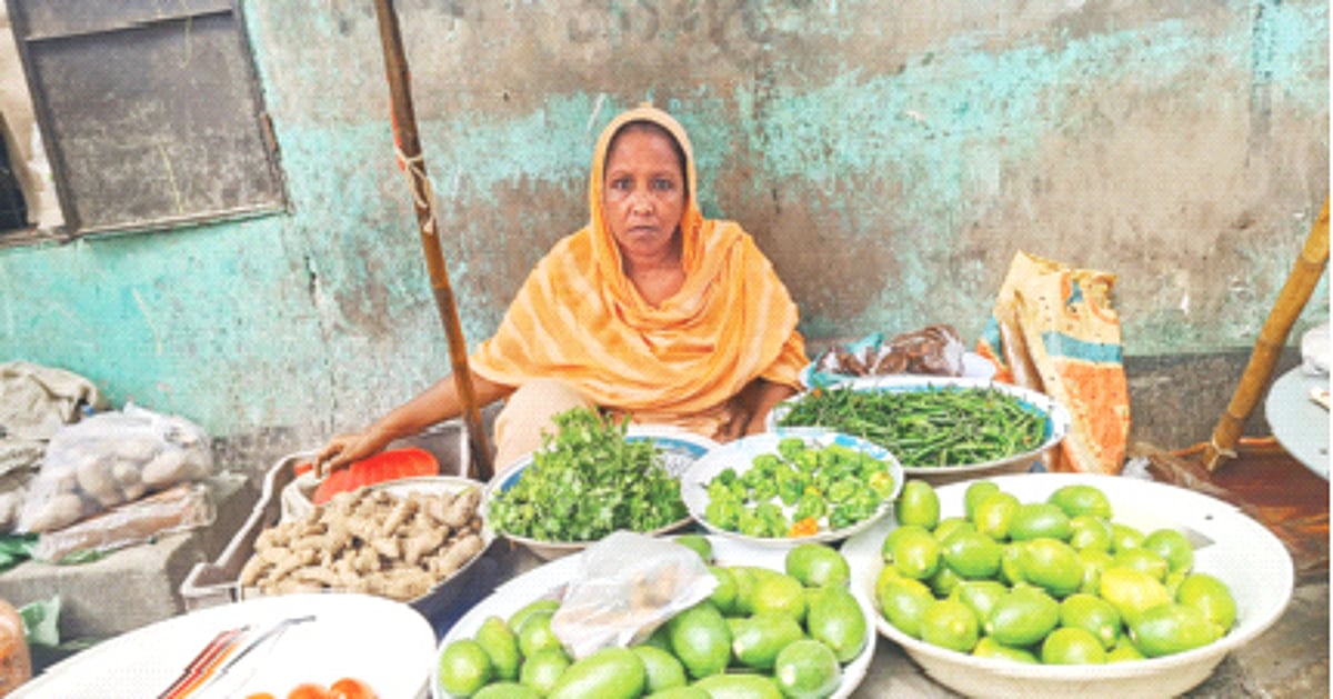 ব্যবসা থাকবে কইত্তে মাইনসে না কিনলে