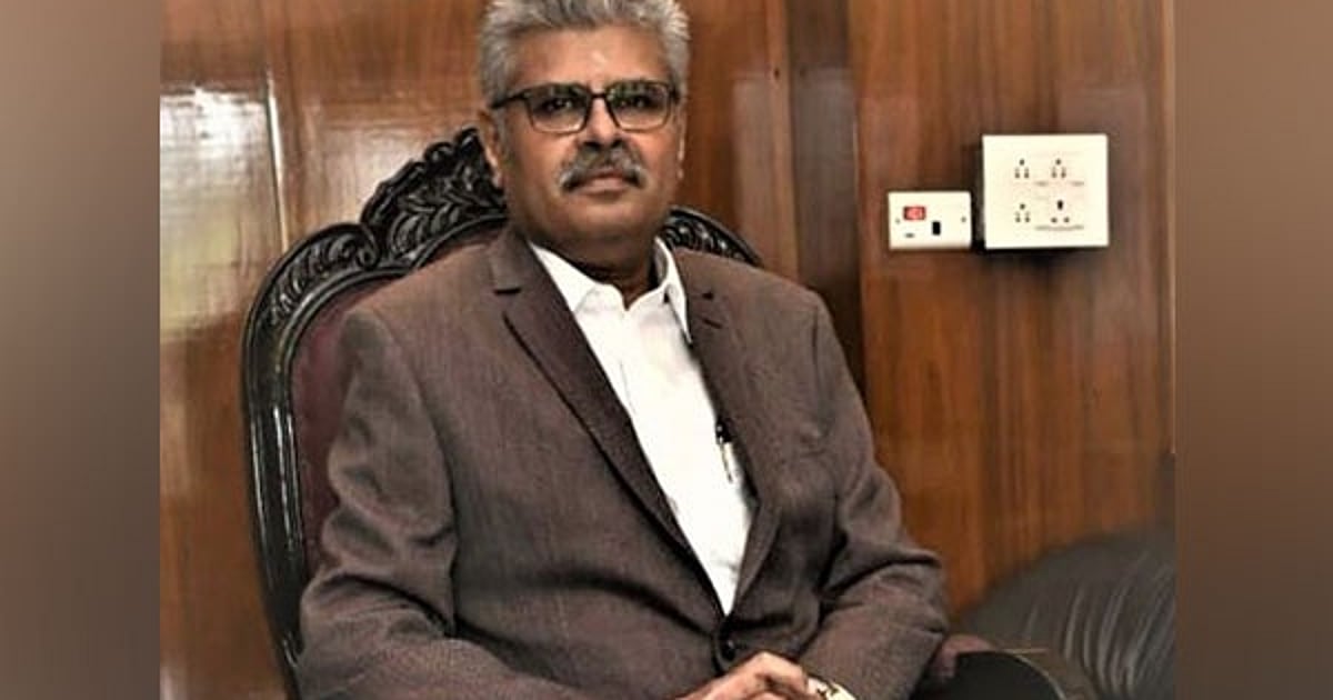 ভারতের পশ্চিমবঙ্গে নির্বাচনের পরে বিতর্কিত ট্রাইব্যুনাল থেকে পদত্যাগ করেন বিচারপতি