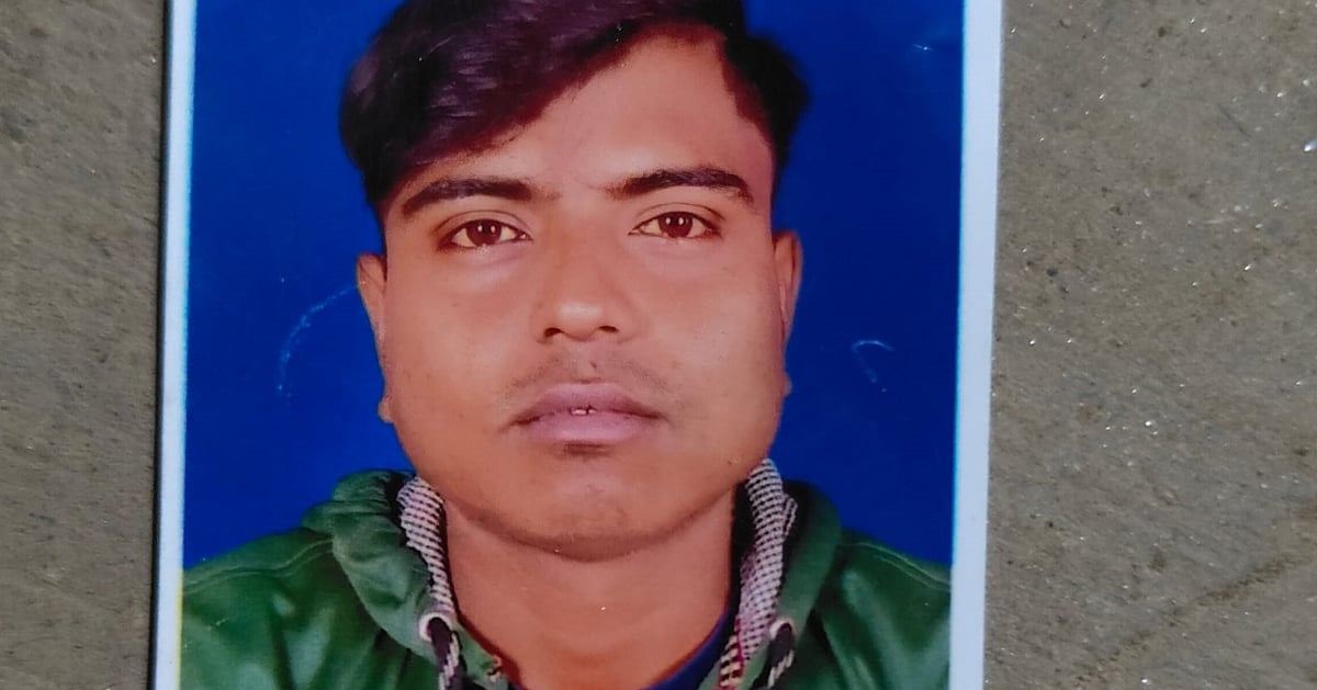 গোয়ালঘরের মেঝে খুঁড়ে মিলল নিখোঁজ যুবকের অর্ধগলিত লাশ