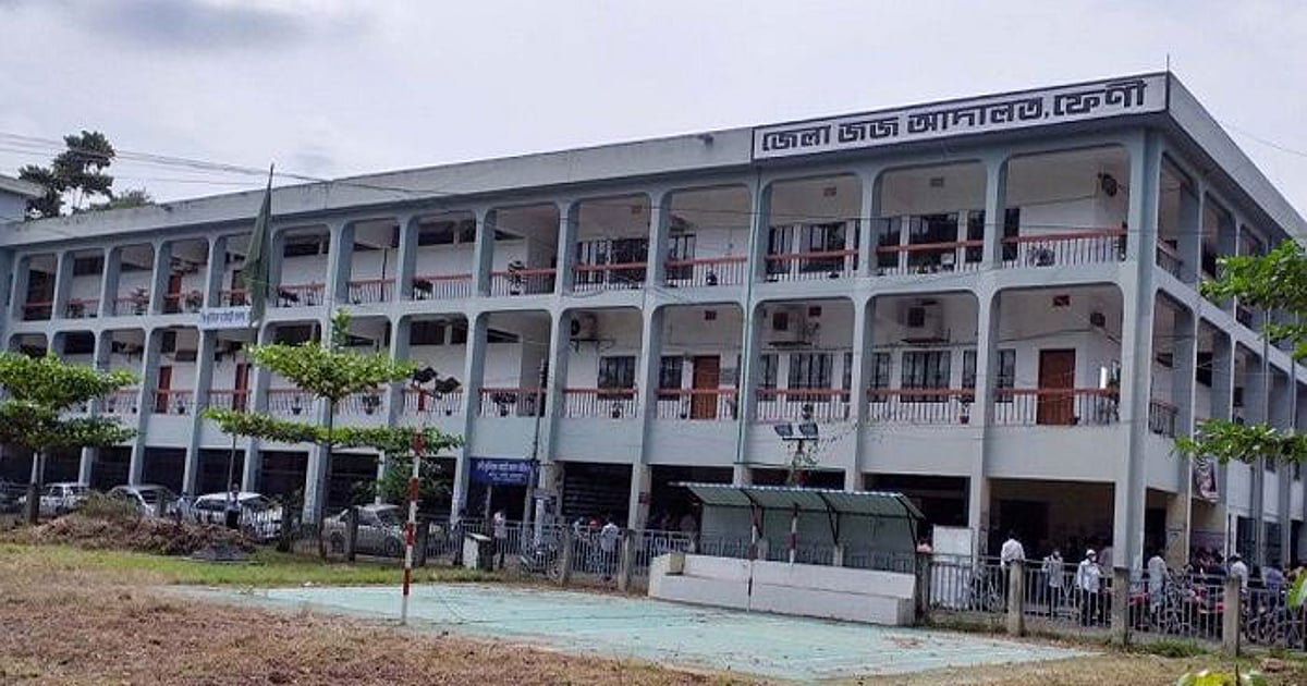 ফেনীতে আদালতে আত্মহত্যার চেষ্টা করেছেন বিচারপ্রার্থী নারী