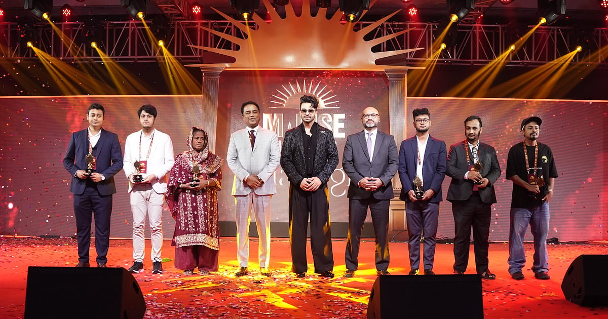 সমাজ পরিবর্তনের ৬ নায়ককে সম্মাননা