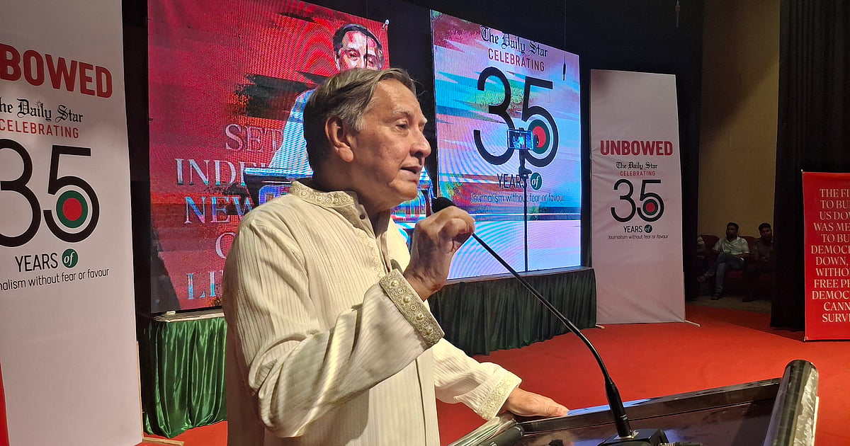 সাংবাদিকতার কাজ সমাজের ত্রুটিগুলো তুলে ধরা: রাজশাহীতে মাহফুজ আনাম