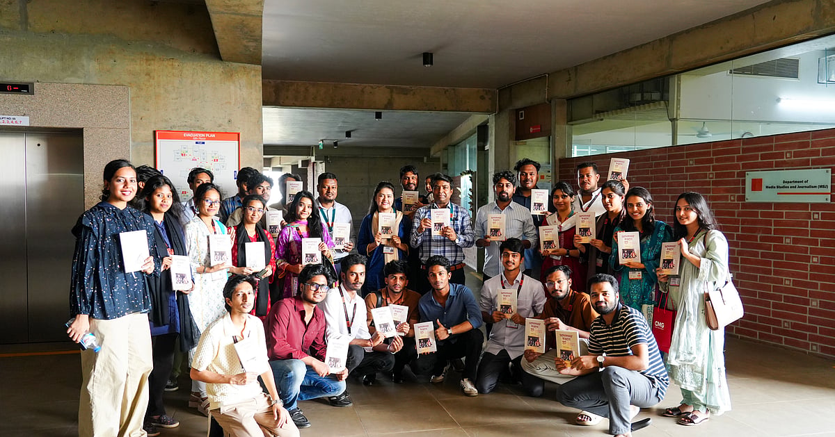 ইউনাইটেড ইন্টারন্যাশনাল ইউনিভার্সিটিতে বই রিভিউ প্রতিযোগিতার আয়োজন