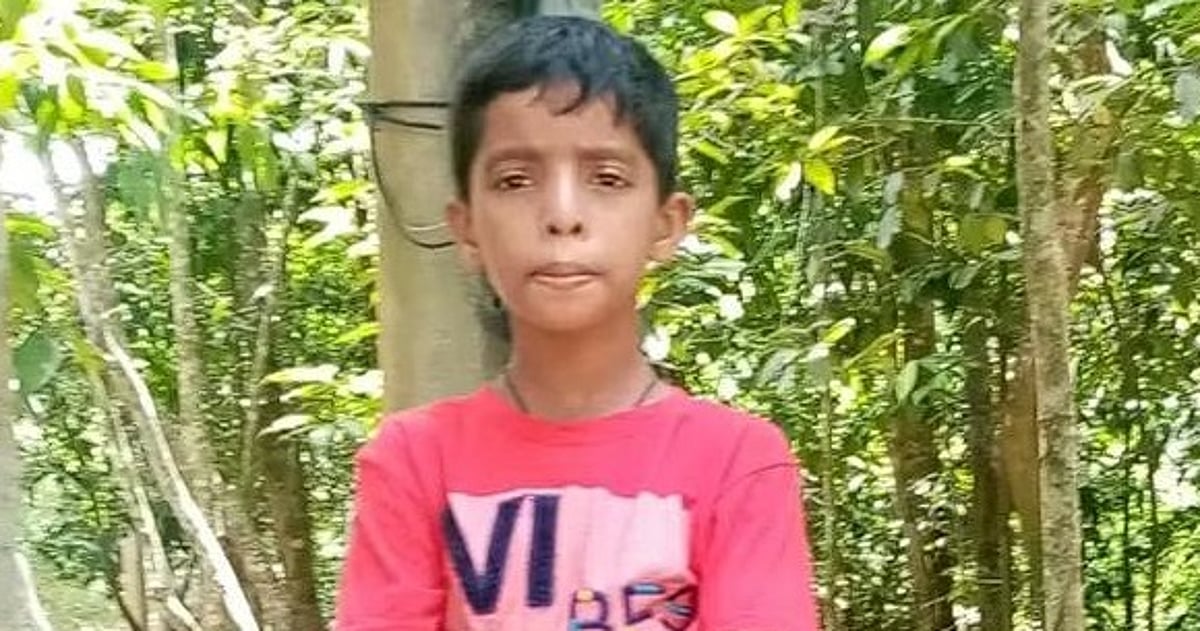 মাতামুহুরী নদীতে বালুর গর্তে পড়ে স্কুলছাত্রের মৃত্যু