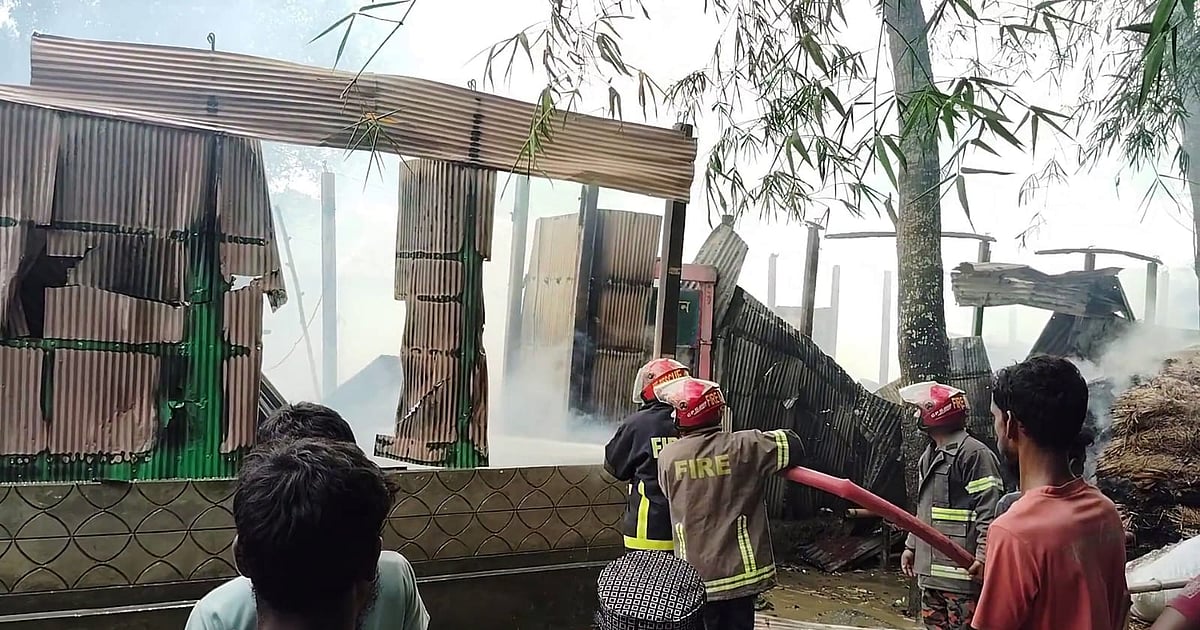 শ্রীবরদীতে দুই পক্ষের সংঘর্ষে যুবক নিহত, ইউপি সদস্যের বাড়িতে আগুন