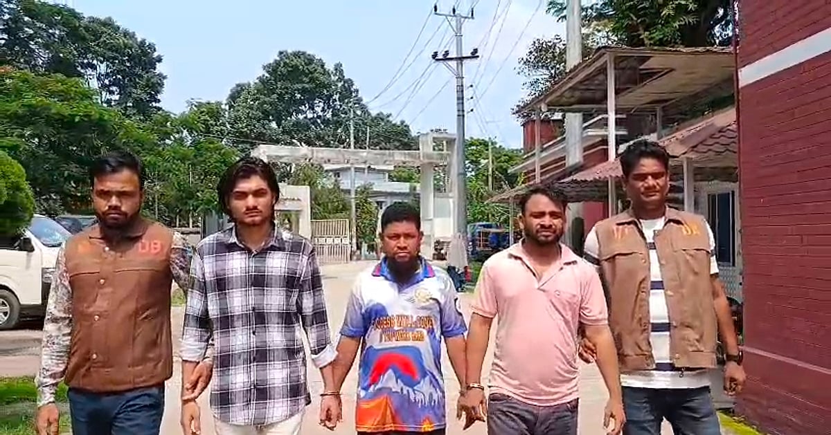 ময়মনসিংহে শ্রমিক দীপু দাস হত্যার আরও তিন আসামি গ্রেপ্তার