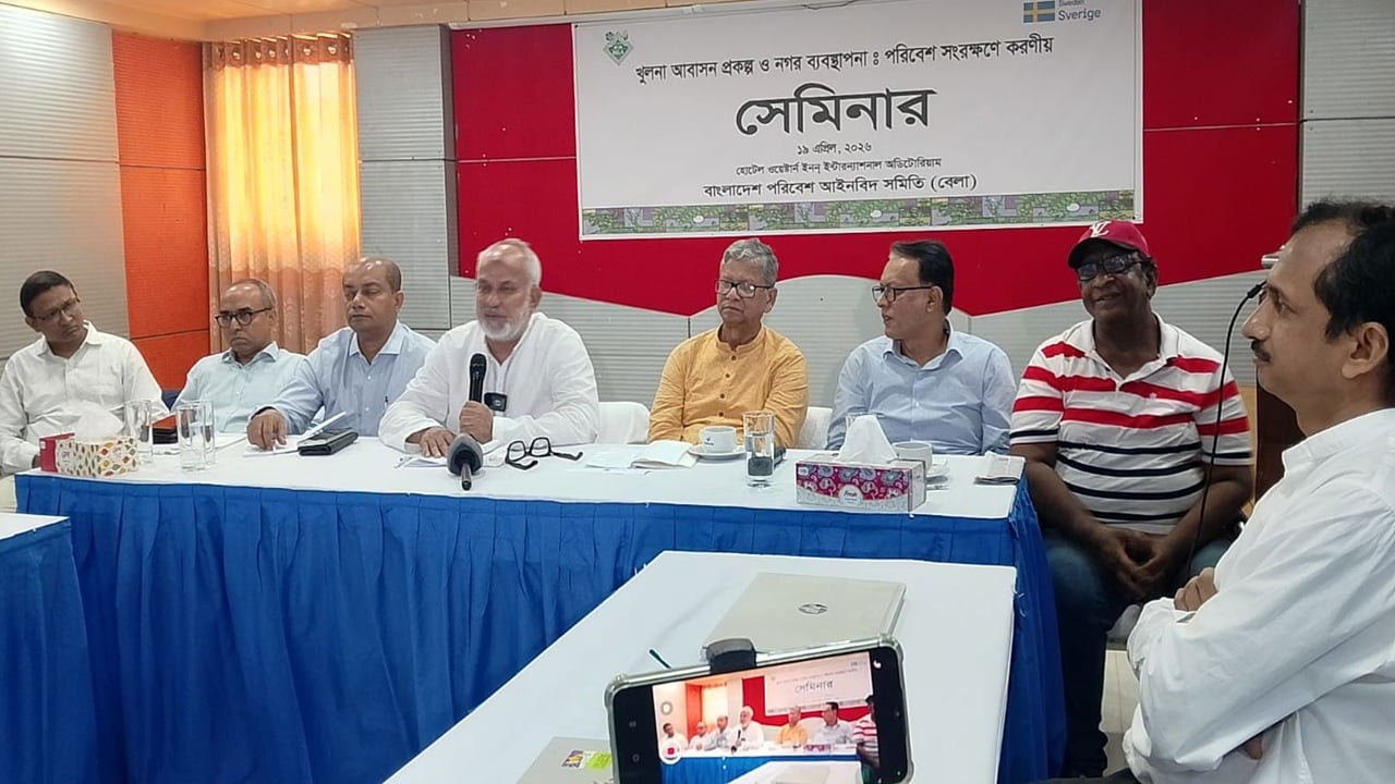 খুলনার অপরিকল্পিত আবাসন প্রকল্পে ঝুঁকি বাড়ছে
