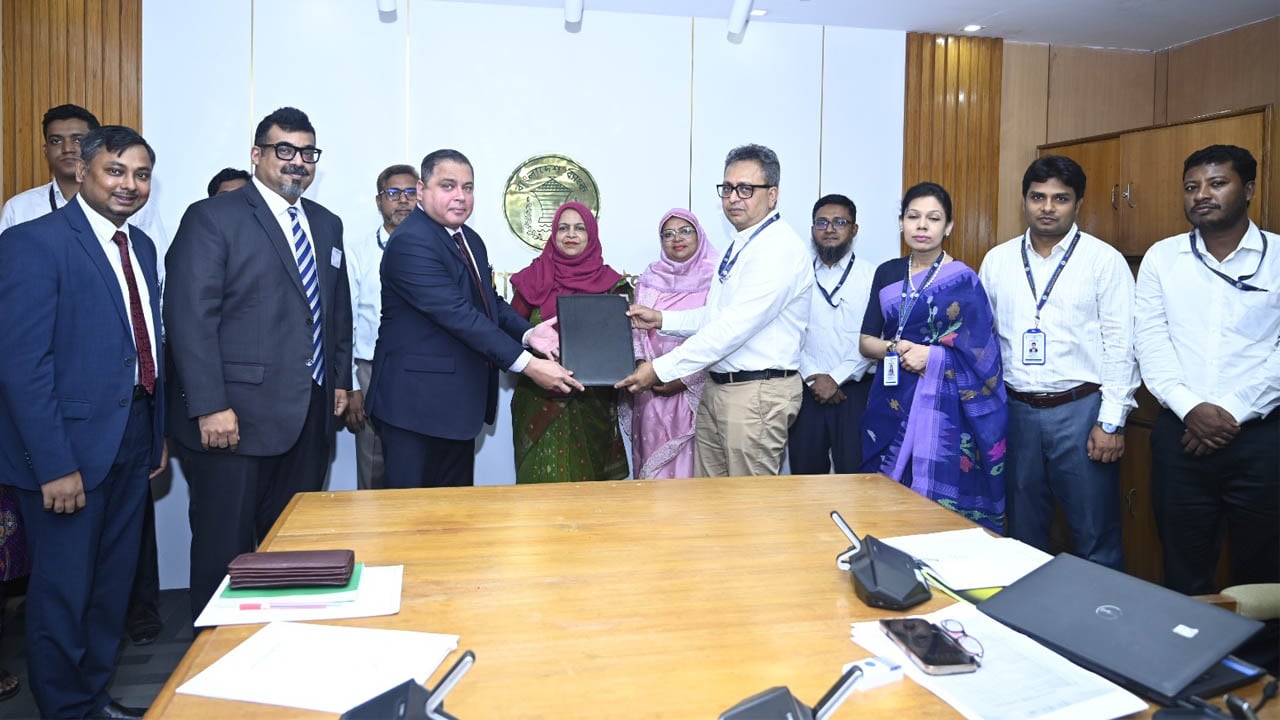 বাংলাদেশ ব্যাংক ও প্রাইম ব্যাংকের চুক্তি স্বাক্ষর