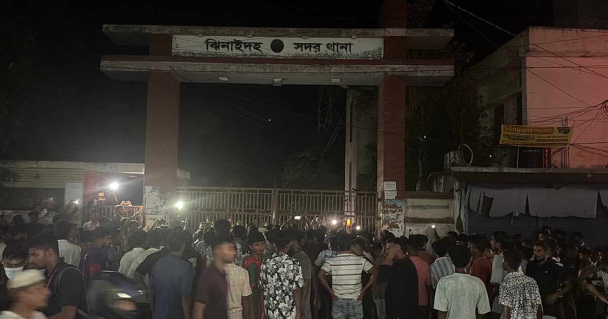ঝিনাইদহ ছাত্রদলের ৮ নেতার নামে মামলা, প্রতিবাদে বিক্ষোভ