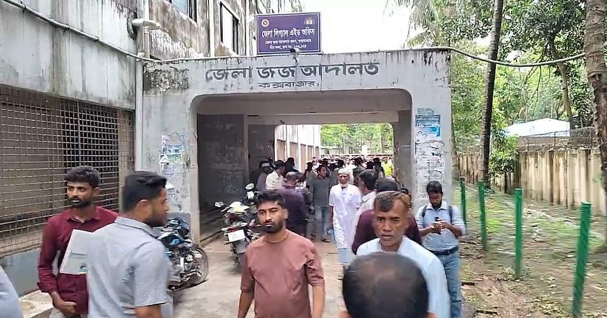 কক্সবাজারে বিএনপি নেতাকে লক্ষ্য করে সন্ত্রাসীদের গুলি