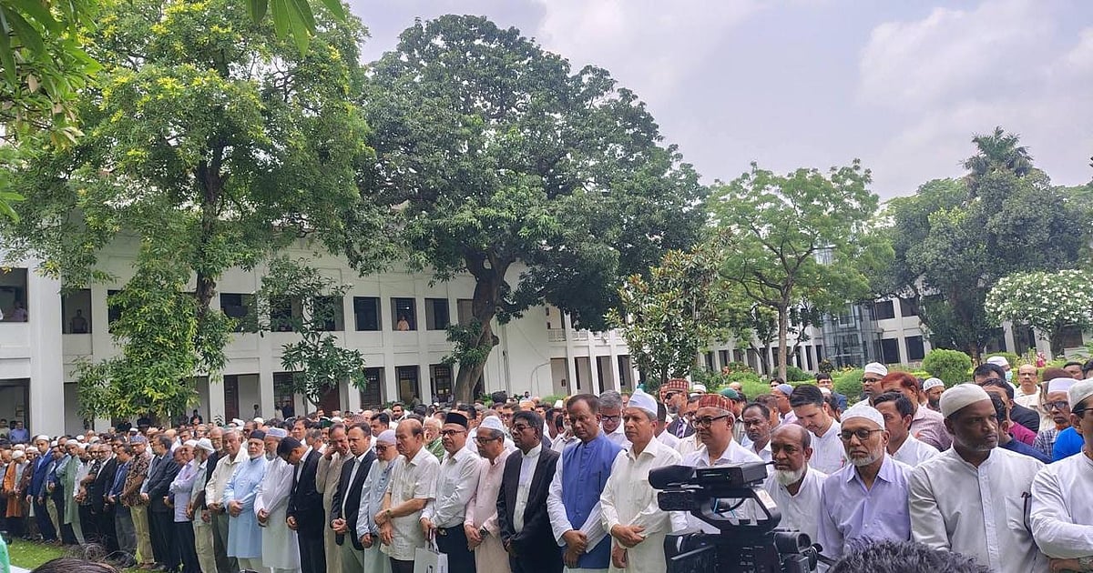 বিশিষ্ট আইনজীবী ইউসুফ হোসেন হুমায়ুনের দাফন সম্পন্ন